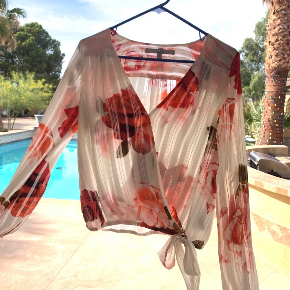 Guess blouse, flowers. Great for summer!